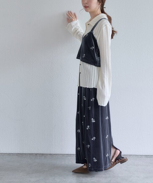 DISCOAT(ディスコート)の「【WEB限定】ベロア刺繍ナロースカート(スカート・レディース・ブラック/チャコールグレー/ブラウン・FREE)」の12枚目の写真