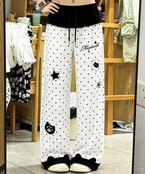 AsheKsha(アシクシャ)の「水玉星プリントワイドレジャーパンツ(その他パンツ・レディース・ブラック/ホワイト・F)」の8枚目の写真