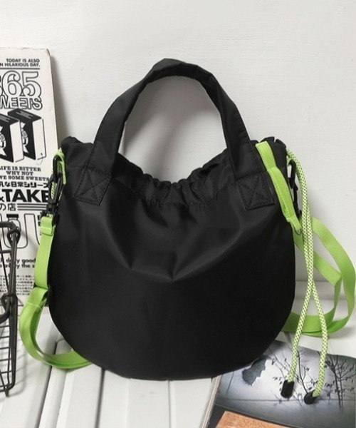 WYZ wear（ダブリューワイジィーウェア）の「2WAY巾着ナイロンショルダーバッグ/ペットボトル収納可（ショルダーバッグ・メンズ・ブラック/ブラック系その他・FREE）」の18枚目の写真