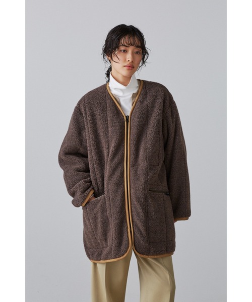 YLEVE(イレーヴ)の「LAVENHAM × YLEVE / COLLARLESS ZIP CO(ダウンジャケット/コート・レディース・カーキ・0)」の15枚目の写真