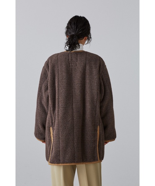 YLEVE(イレーヴ)の「LAVENHAM × YLEVE / COLLARLESS ZIP CO(ダウンジャケット/コート・レディース・カーキ・0)」の3枚目の写真