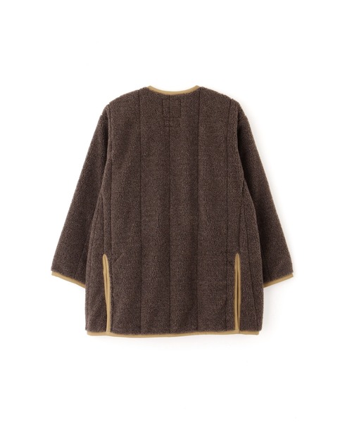 YLEVE(イレーヴ)の「LAVENHAM × YLEVE / COLLARLESS ZIP CO(ダウンジャケット/コート・レディース・カーキ・0)」の7枚目の写真