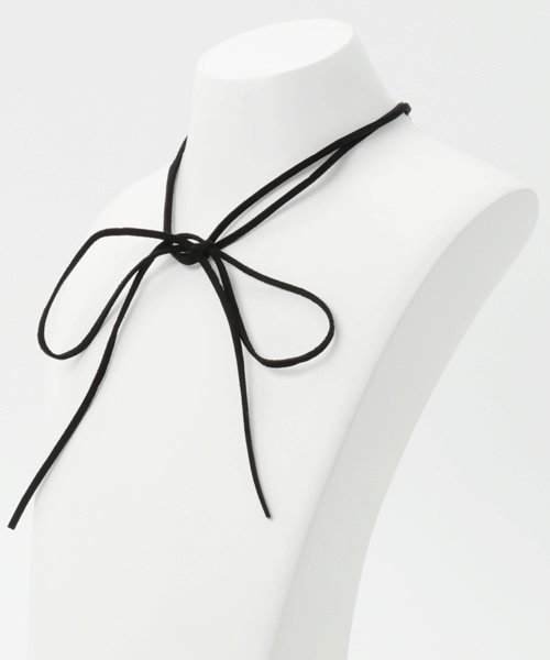 Me%（ミィパーセント）の「スウェードリボンチョーカー 726556（チョーカー・レディース・ブラック/ライトピンク/ホワイト系その他/キャメル/グレー・FREE）」の8枚目の写真