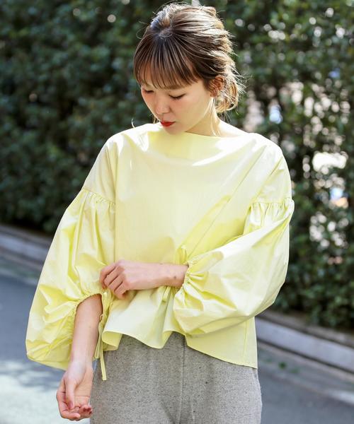 Another Edition(アナザーエディション)の「ソデボリュームプルオーバー●(シャツ/ブラウス・レディース・オフホワイト/クリーム・フリー)」の1枚目の写真