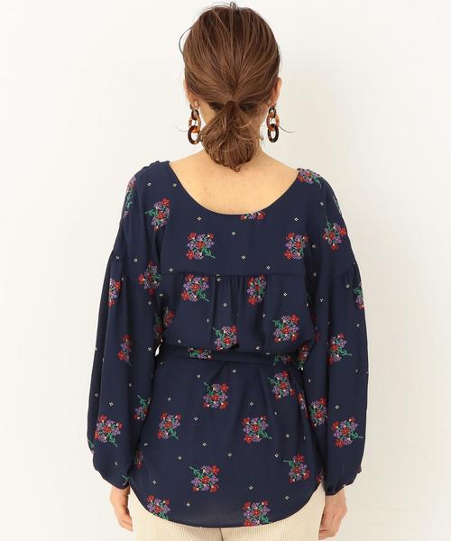 Another Edition(アナザーエディション)の「フラワークロスステッチ刺繍ブラウス ◆(シャツ/ブラウス・レディース・ナチュラル/ネイビー/イエロー・フリー)」の13枚目の写真