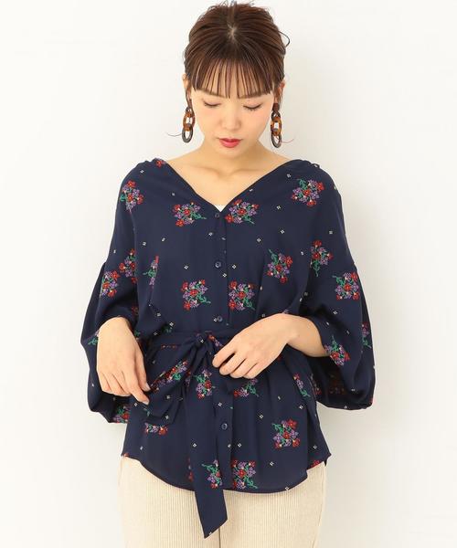 Another Edition(アナザーエディション)の「フラワークロスステッチ刺繍ブラウス ◆(シャツ/ブラウス・レディース・ナチュラル/ネイビー/イエロー・フリー)」の16枚目の写真