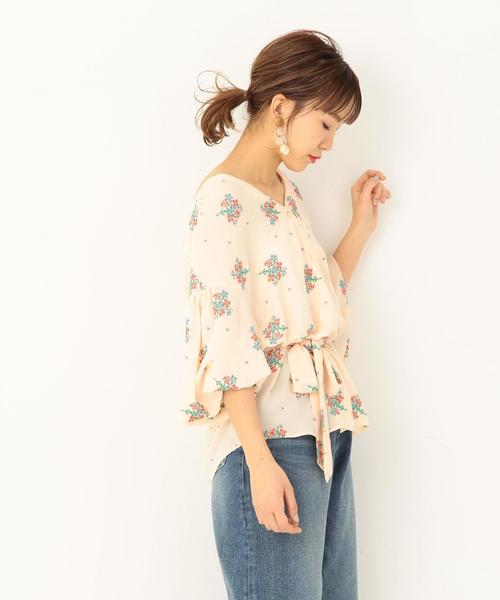 Another Edition(アナザーエディション)の「フラワークロスステッチ刺繍ブラウス ◆(シャツ/ブラウス・レディース・ナチュラル/ネイビー/イエロー・フリー)」の10枚目の写真