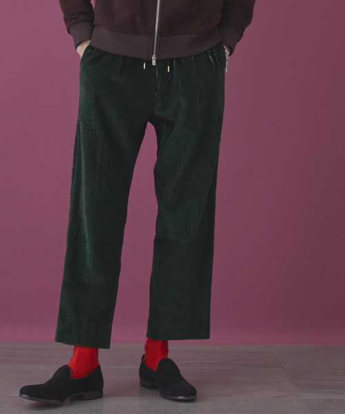 STUDIOUS（ステュディオス）の「コーデュロイ2タックワイドパンツ（その他パンツ・メンズ・グリーン/ブラウン・2/1）」の2枚目の写真