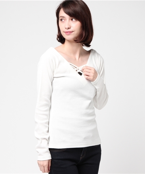 GeeRA（ジーラ）の「クロスデザイン２ＷＡＹトップス（Tシャツ/カットソー・レディース・ブラック/レッド/ブルーグリーン/ホワイト・LARGE/MEDIUM/X-LARGE）」の2枚目の写真