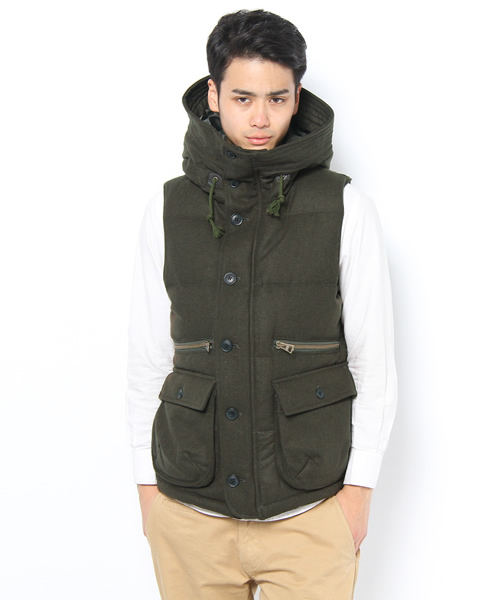 And A(アンドエー)の「B-7 DOWN VEST(ダウンベスト・メンズ・オリーブ/ネイビー/キャメル・44/42)」の2枚目の写真