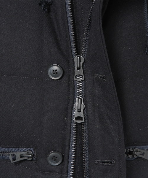 And A(アンドエー)の「B-7 DOWN VEST(ダウンベスト・メンズ・オリーブ/ネイビー/キャメル・44/42)」の10枚目の写真