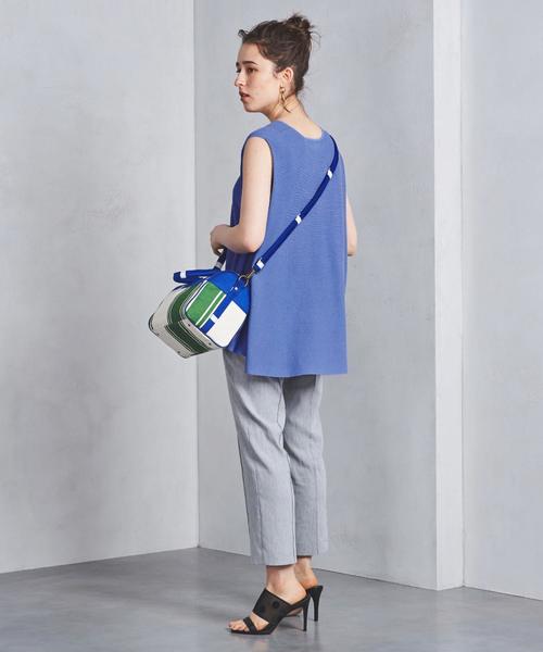 UNITED ARROWS（ユナイテッドアローズ）の「UBCS フレア ノースリーブニット（ニット/セーター・レディース・オフホワイト/コバルトブルー/ブラック・フリー）」の4枚目の写真