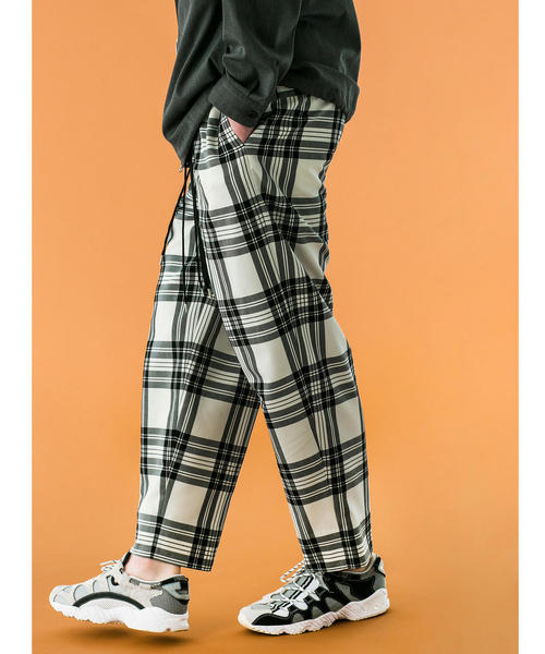 MONKEY TIME（モンキータイム）の「＜monkey time＞ TW WHITE TARTAN WIDE 1P EASY PANTS/イージーパンツ ◆（その他パンツ・メンズ・ホワイト・SMALL/LARGE/MEDIUM）」の3枚目の写真
