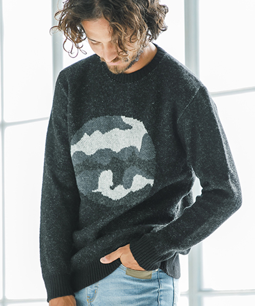 CAMBIO（カンビオ）の「mn1842-クリッピングカモ柄セーター（ニット/セーター・メンズ・ブラック系その他/ブラック系その他2/ブラック系その他3・S/M/L）」の2枚目の写真