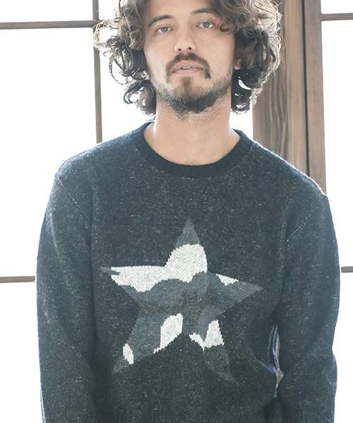 CAMBIO（カンビオ）の「mn1842-クリッピングカモ柄セーター（ニット/セーター・メンズ・ブラック系その他/ブラック系その他2/ブラック系その他3・S/M/L）」の3枚目の写真