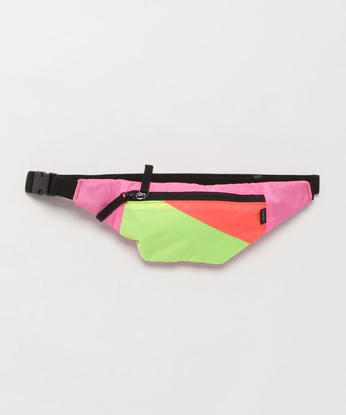 NANO universe（ナノユニバース）の「：ミニポーチ（ボディバッグ/ウエストポーチ・メンズ・その他1/その他2/ブラック・FREE）」の3枚目の写真