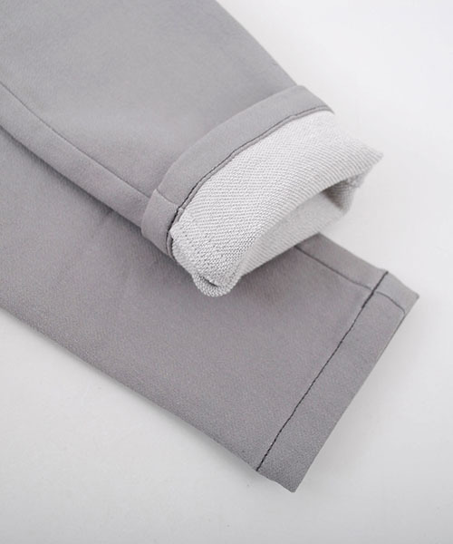 BeBe（ベベ）の「BeBe/ジョグデニムテーパードパンツ（デニムパンツ・キッズ・ネイビー/グレー・90/100/110/120/130/140/150）」の9枚目の写真