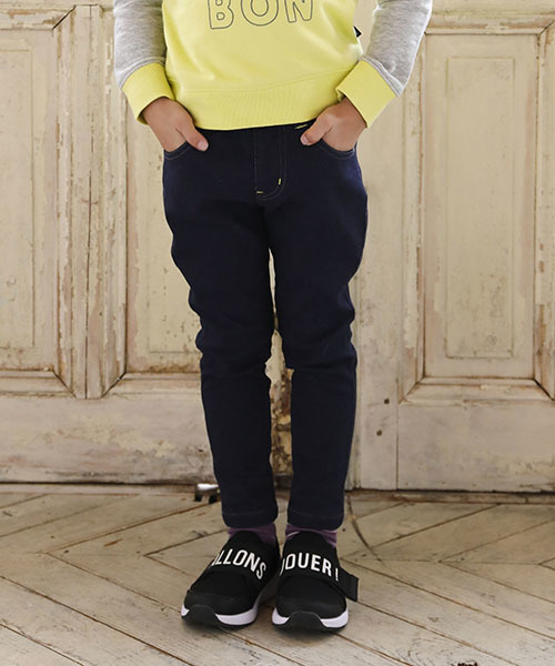 BeBe（ベベ）の「BeBe/ジョグデニムテーパードパンツ（デニムパンツ・キッズ・ネイビー/グレー・90/100/110/120/130/140/150）」の7枚目の写真