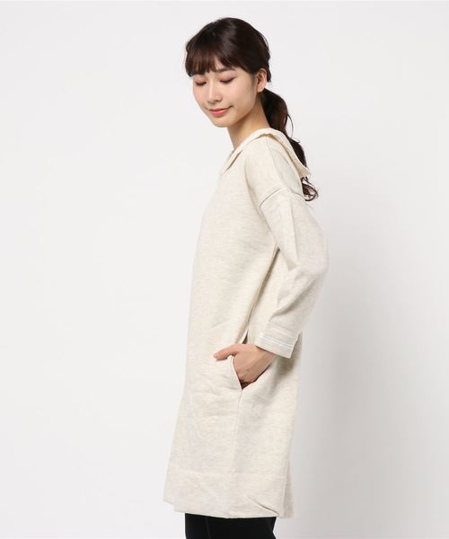 PUAL CE CIN(ピュアルセシン)の「セーラー襟チュニック(Tシャツ/カットソー・レディース・グレイッシュベージュ/グレー/ネイビー・FREE)」の5枚目の写真