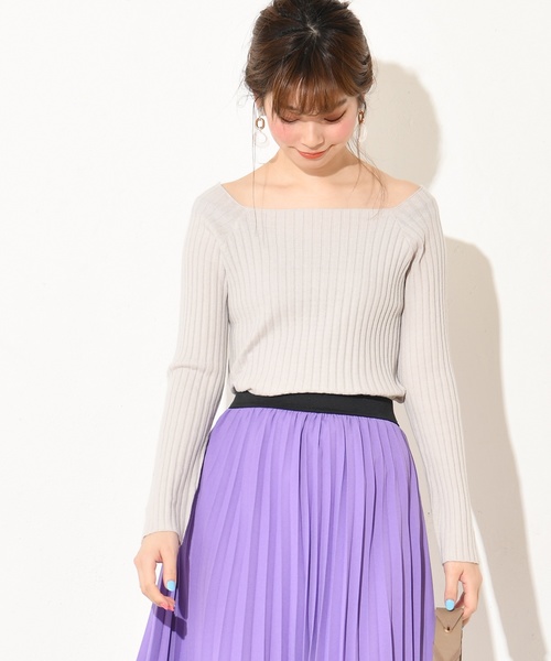 natural couture(ナチュラルクチュール)の「スクエアネックリブニット(ニット/セーター・レディース・ブルー/グリーン/グレイッシュベージュ/ラベンダー・FREE)」の2枚目の写真