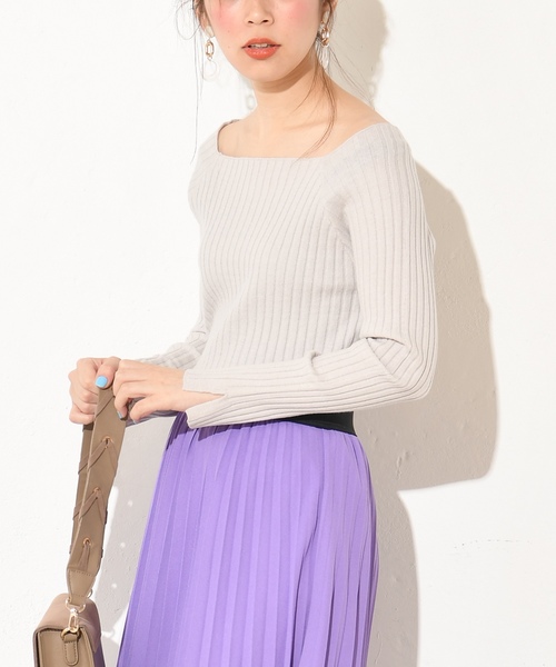 natural couture(ナチュラルクチュール)の「スクエアネックリブニット(ニット/セーター・レディース・ブルー/グリーン/グレイッシュベージュ/ラベンダー・FREE)」の6枚目の写真