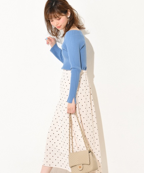 natural couture(ナチュラルクチュール)の「スクエアネックリブニット(ニット/セーター・レディース・ブルー/グリーン/グレイッシュベージュ/ラベンダー・FREE)」の12枚目の写真