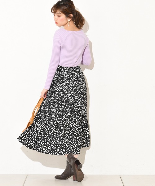 natural couture(ナチュラルクチュール)の「スクエアネックリブニット(ニット/セーター・レディース・ブルー/グリーン/グレイッシュベージュ/ラベンダー・FREE)」の14枚目の写真