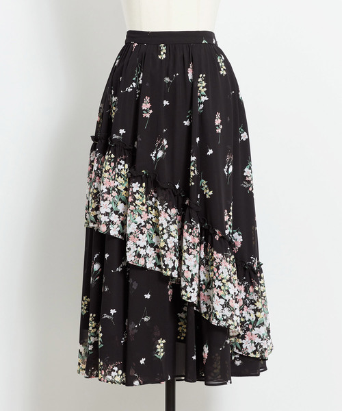 Noela（ノエラ）の「パネルフラワーティアードスカート（スカート  