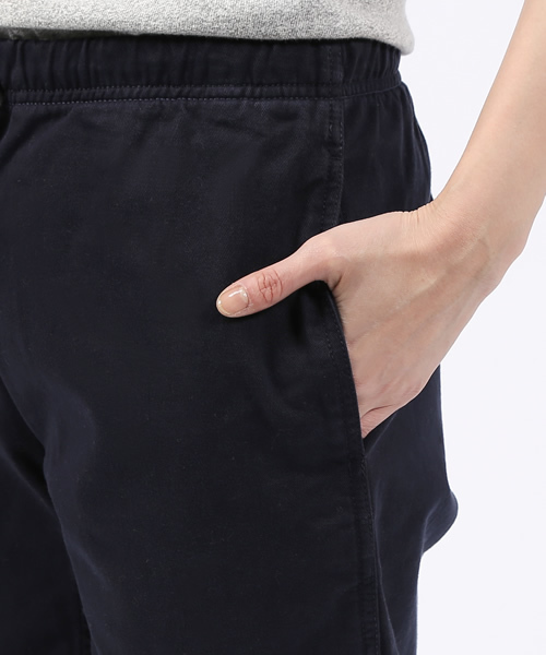 BEAMS BOY(ビームスボーイ)の「GRAMICCI / Womens ショーツ(チノパンツ・レディース・ベージュ/ネイビー/ロイヤルブルー/レモンイエロー・MEDIUM)」の9枚目の写真