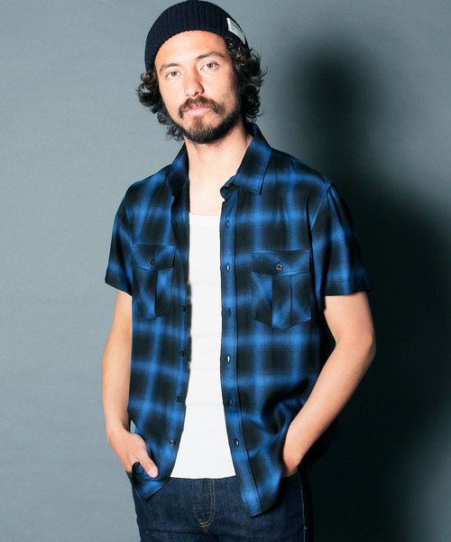 Magine(マージン)の「【Magine】RAYON OMBRE CHK MILITARY PKT SHIRTS S/S : レーヨンオンブレチェック ミリタリーシャツ(シャツ/ブラウス・メンズ・ブラック/レッド/ブルー・44/46/48)」の3枚目の写真