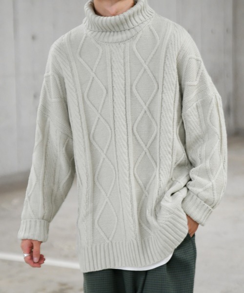 kutir（クティール）の「タートルネックケーブルニット（ニット/セーター・メンズ・アイボリー/ベージュ/ブラック・MEDIUM/LARGE/X-LARGE）」の2枚目の写真
