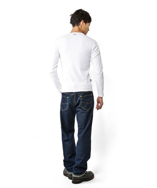 AVIREX(アヴィレックス)の「AVIREX デイリーウエア 長袖Vネック 6153480(Tシャツ/カットソー・メンズ・ホワイト/ブラック/グレー/チャコールグレー/ロイヤルブルー・S/L/XL/M)」の8枚目の写真
