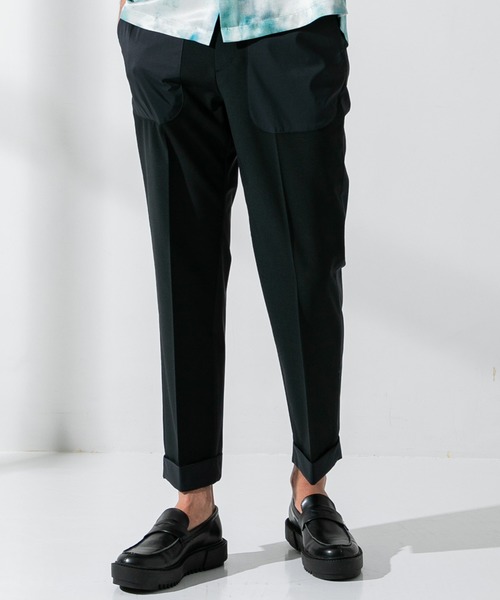 UNITED TOKYO（ユナイテッドトウキョウ）の「3ＬＡＹＥＲ　リバーススラックス/セットアップ（スラックス・メンズ・ブラック×ブラック/グレー・3/2/1）」の2枚目の写真