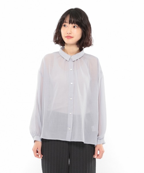 LAKOLE(ラコレ)の「シャーリングシアーブラウス / LAKOLE(シャツ/ブラウス・レディース・ベージュ/ライトブルー/スモーク/アイボリー・SMALL/MEDIUM)」の9枚目の写真