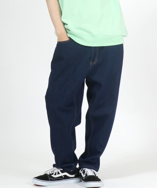 Salong hameu（サロン ハミュー）の「バギーシルエットワイドデニムパンツ メンズ レディース ユニセックス/タックパンツ/ジーンズ（デニムパンツ・メンズ・ブルー系その他/ライトインディゴブルー/ブルー系その他3/ワンウォッシュ/ブルー系その他4/ライトブルー/インディゴブルー/ブルー系その他2/ブラック/ブラック系その他2/ブラック系その他/チャコールグレー/ダークインディゴブルー/ホワイト系その他/アイボリー/ブルー系その他6/ケミカルウォッシュ/ブルー系その他5/ダークグリーン/ブラック系その他3/ブラック系その他4/グリーン系その他/ブラック系その他5・LARGE/MEDIUM/SMALL）」の17枚目の写真