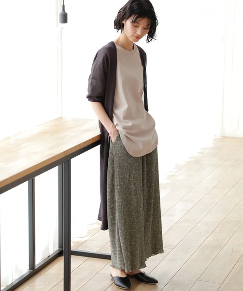 LAKOLE（ラコレ）の「オープンエンドラウンドヘムチュニック / LAKOLE（Tシャツ/カットソー・レディース・シャーベット/チャコール/サンドグレー/オフホワイト/ブラウン・SMALL/MEDIUM）」の8枚目の写真