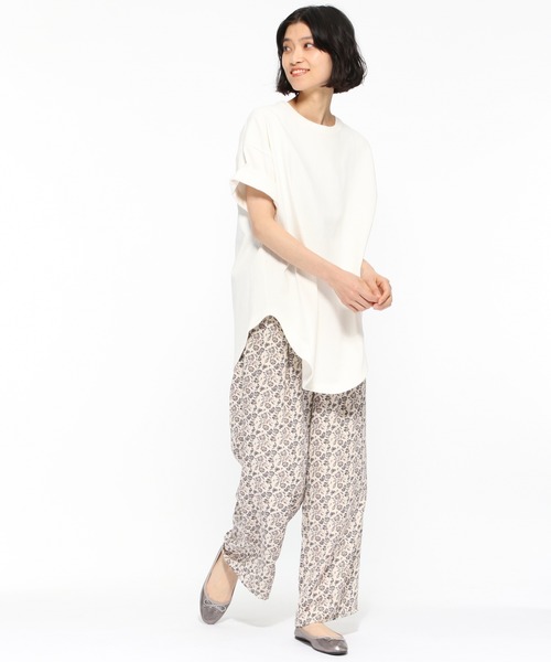 LAKOLE（ラコレ）の「オープンエンドラウンドヘムチュニック / LAKOLE（Tシャツ/カットソー・レディース・シャーベット/チャコール/サンドグレー/オフホワイト/ブラウン・SMALL/MEDIUM）」の9枚目の写真