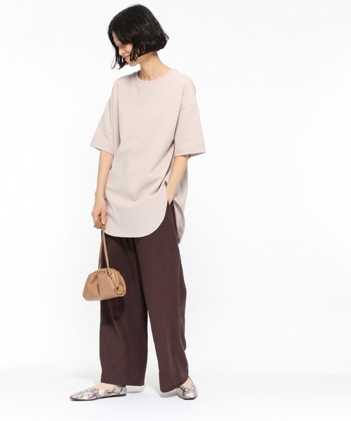 LAKOLE（ラコレ）の「オープンエンドラウンドヘムチュニック / LAKOLE（Tシャツ/カットソー・レディース・シャーベット/チャコール/サンドグレー/オフホワイト/ブラウン・SMALL/MEDIUM）」の10枚目の写真