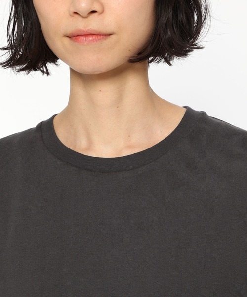 LAKOLE（ラコレ）の「オープンエンドラウンドヘムチュニック / LAKOLE（Tシャツ/カットソー・レディース・シャーベット/チャコール/サンドグレー/オフホワイト/ブラウン・SMALL/MEDIUM）」の18枚目の写真