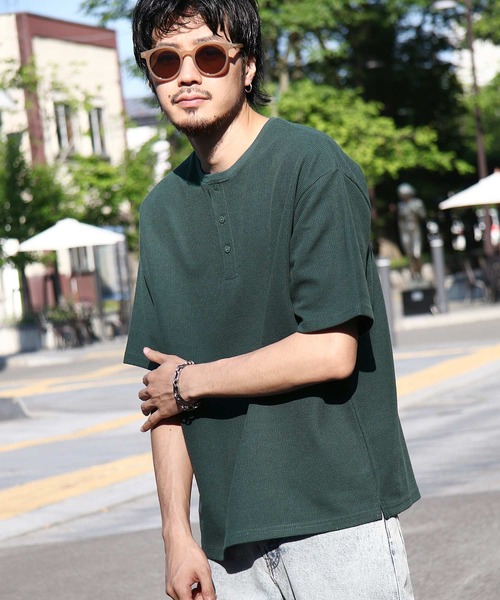 ZIP FIVE(ジップファイブ)の「【ZIP FIVE】ハリ感ドライワッフル サーマル半端袖Tシャツ【ビッグシルエット】【吸水速乾素材】【クルー/ヘンリーネック】(Tシャツ/カットソー・メンズ・ホワイト/ブラック/ベージュ/ネイビー/ブラウン/グレー/オリーブ/サックスブルー/グリーン/オートミール/ベージュ系その他/ホワイト系/ブラック系/グレー系/ブラウン系/ベージュ系/オリーブ系/グリーン系/ネイビー系/サックスブルー系・MEDIUM/LARGE/X-LARGE/SMALL)」の16枚目の写真