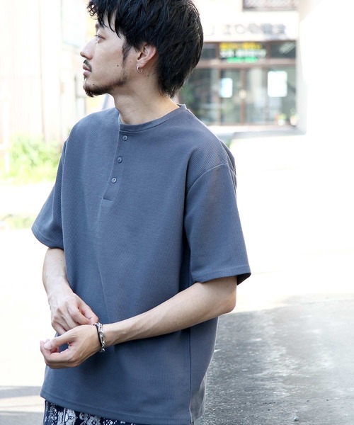 ZIP FIVE(ジップファイブ)の「【ZIP FIVE】ハリ感ドライワッフル サーマル半端袖Tシャツ【ビッグシルエット】【吸水速乾素材】【クルー/ヘンリーネック】(Tシャツ/カットソー・メンズ・ホワイト/ブラック/ベージュ/ネイビー/ブラウン/グレー/オリーブ/サックスブルー/グリーン/オートミール/ベージュ系その他/ホワイト系/ブラック系/グレー系/ブラウン系/ベージュ系/オリーブ系/グリーン系/ネイビー系/サックスブルー系・MEDIUM/LARGE/X-LARGE/SMALL)」の19枚目の写真