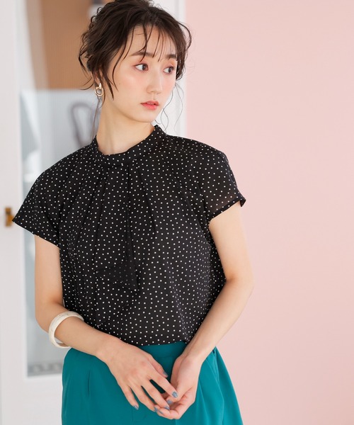 GeeRA（ジーラ）の「ボウタイ風デザインブラウス（シャツ/ブラウス・レディース・ベージュ/ブラウン/ネイビー/ブラック・MEDIUM/LARGE）」の20枚目の写真