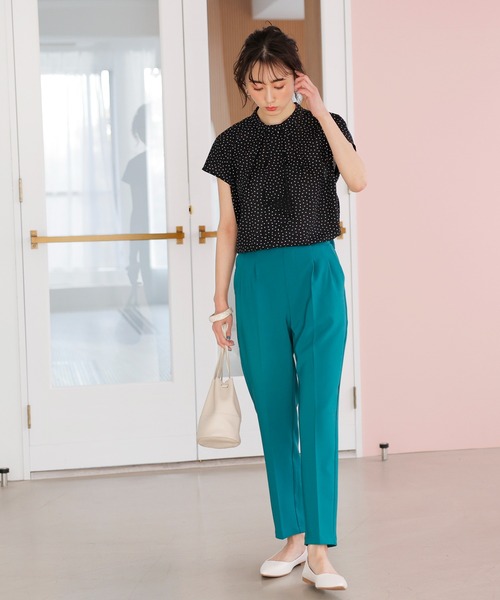 GeeRA（ジーラ）の「ボウタイ風デザインブラウス（シャツ/ブラウス・レディース・ベージュ/ブラウン/ネイビー/ブラック・MEDIUM/LARGE）」の15枚目の写真