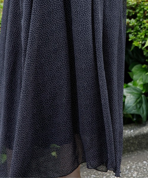 flower（フラワー）の「ペタルドットワンピース（ワンピース・レディース・ブラック/アイボリー・FREE）」の3枚目の写真