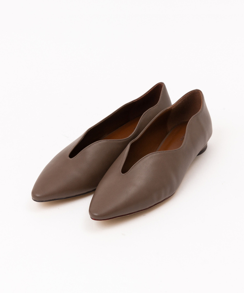 Au BANNISTER(オゥバニスター)の「【WEB限定】ウェーブカットパンプス(パンプス・レディース・ブラック/グレイッシュベージュ/ネイビー/ブロンズ・35/36/37/38/39)」の14枚目の写真