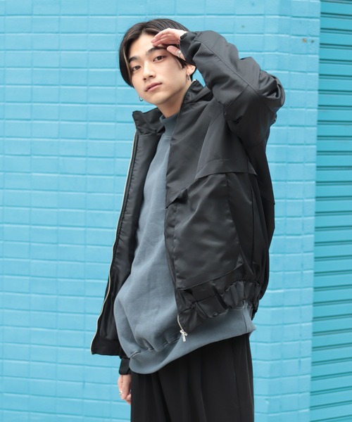 CREARE -LINO-（クレアーレリノ）の「ドロップショルダー オーバーサイズ 中綿 CPOブルゾン（ブルゾン・メンズ・ブラック/カーキ/グレイッシュブルー・FREE）」の4枚目の写真