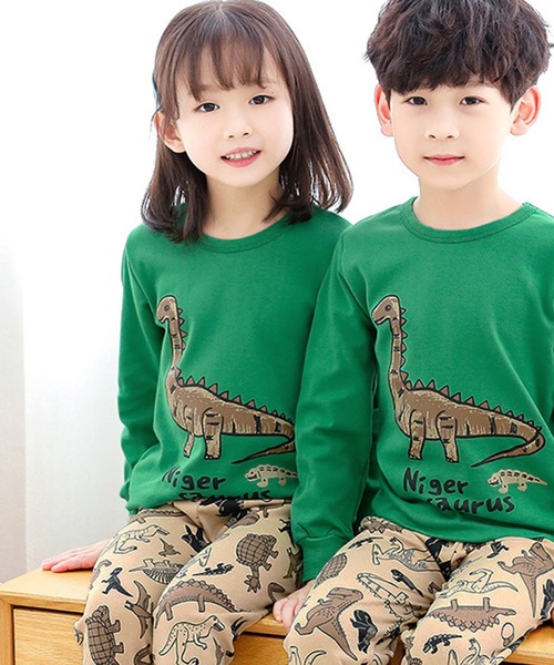 DAY CLOSET（デイ クローゼット）の「キッズ　長袖プリント柄リラックスコットンルームウェアパジャマ 上下2点セット（ルームウェア/パジャマ・キッズ・レッド/ブルー系その他/ピンク系その他/ブルー/ブラウン/グレイッシュベージュ/イエロー/ピンク/グリーン/グリーン系その他2/グリーン系その他3/ブルー系その他2/グリーン系その他/ネイビー・150cm/140cm/110cm/120cm/130cm/100cm）」の19枚目の写真