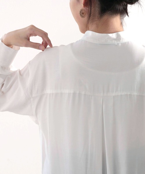 classicalelf（クラシカルエルフ）の「たっぷりドレープで上品さをプラス。バンドカラーシアーシャツ（シャツ/ブラウス・レディース・ホワイト/ベージュ/モカ・MEDIUM/LARGE/X-LARGE）」の7枚目の写真