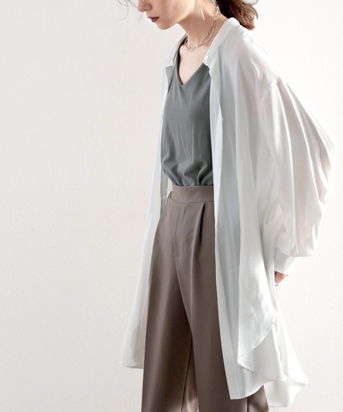 classicalelf（クラシカルエルフ）の「たっぷりドレープで上品さをプラス。バンドカラーシアーシャツ（シャツ/ブラウス・レディース・ホワイト/ベージュ/モカ・MEDIUM/LARGE/X-LARGE）」の9枚目の写真