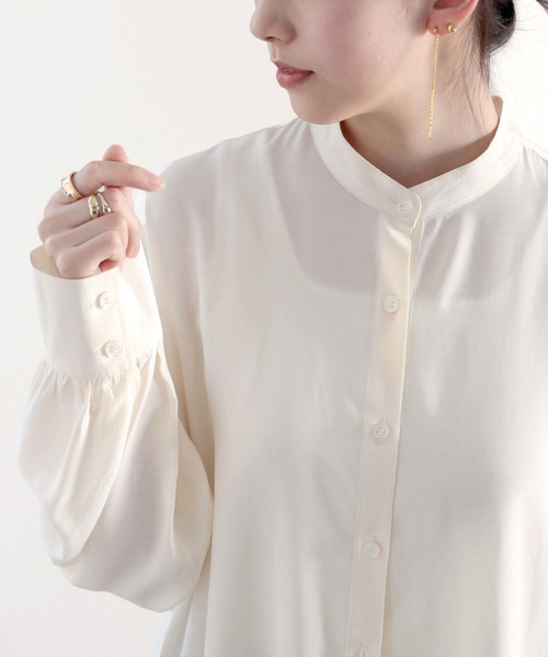 classicalelf（クラシカルエルフ）の「たっぷりドレープで上品さをプラス。バンドカラーシアーシャツ（シャツ/ブラウス・レディース・ホワイト/ベージュ/モカ・MEDIUM/LARGE/X-LARGE）」の20枚目の写真